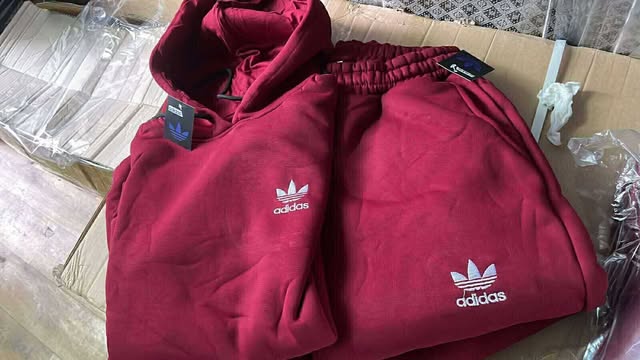 [F] dres czerowny  adi