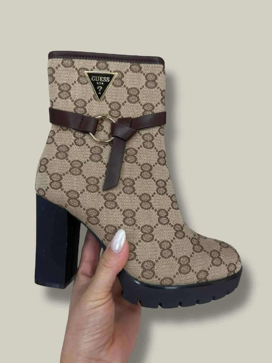 [F] botki na słupku qu