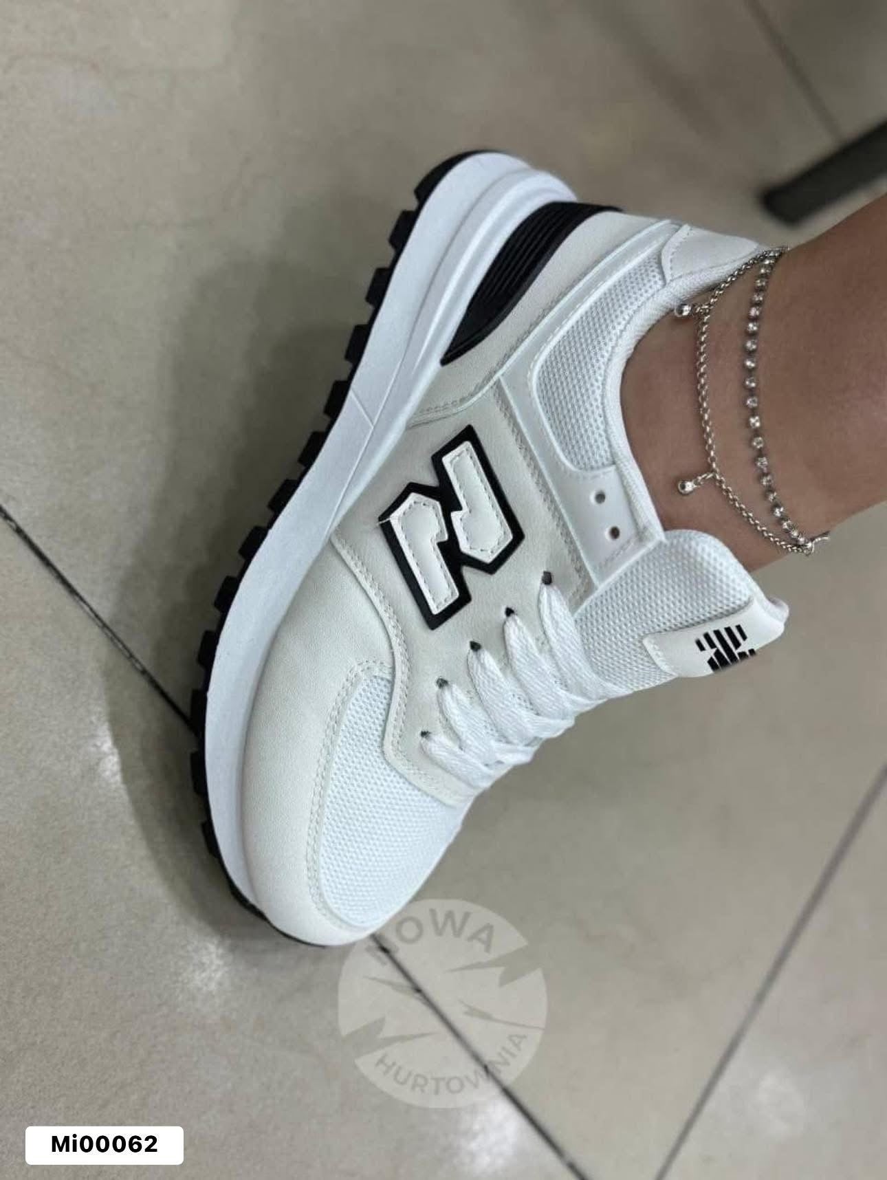 [F] buty nb białe