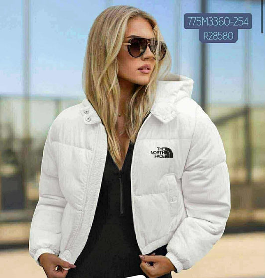 [F] kurtka biala the