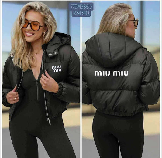 [F] czarna kurtka miu